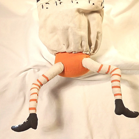 Halloween doll for decoration - Picture 4 of 4